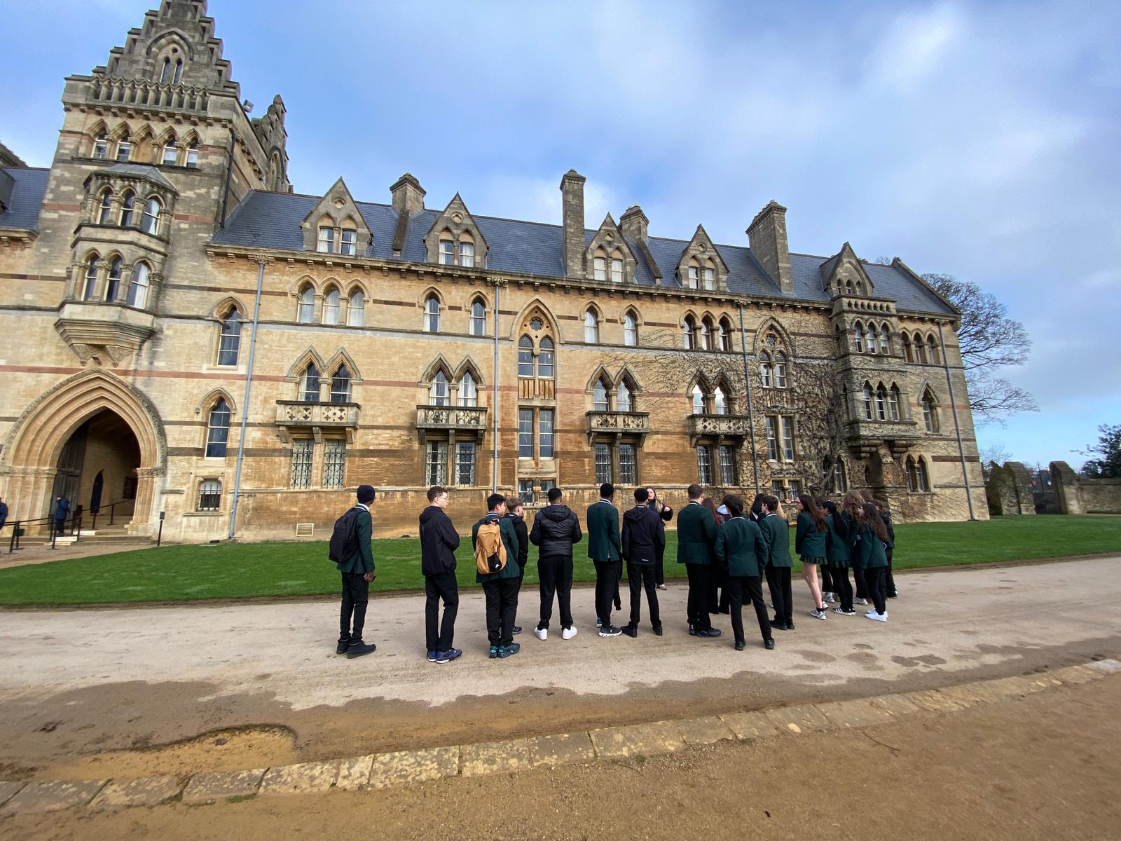 Year 10 Students Inspired by Visit to Oxford University